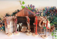 Load image into Gallery viewer, Nativity set of 10 pieces with Stable
