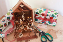 Load image into Gallery viewer, Nativity set 15 piece in box