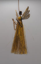 Load image into Gallery viewer, Angel with gold skirt set of 3
